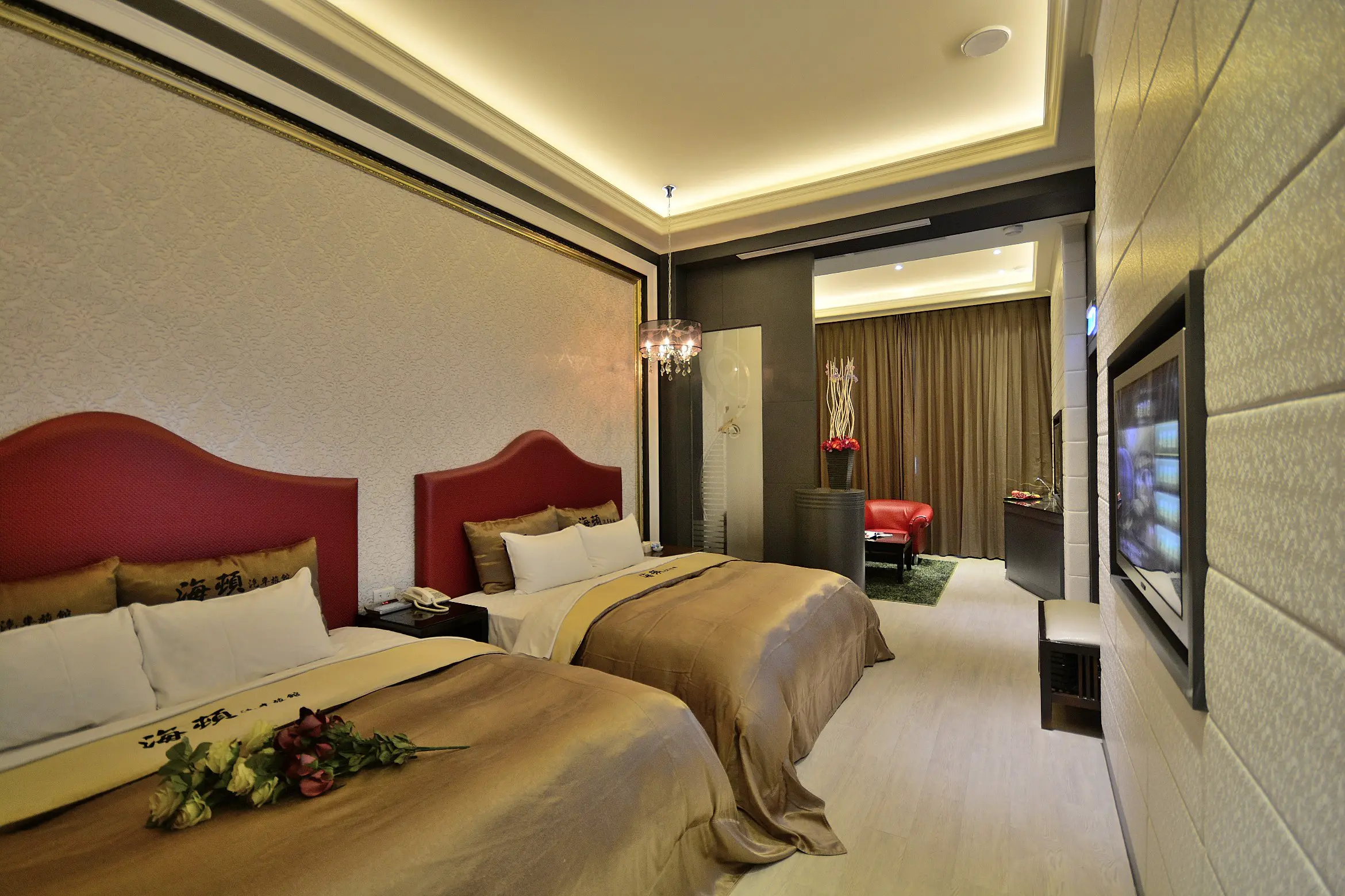 溫馨家庭房18:00